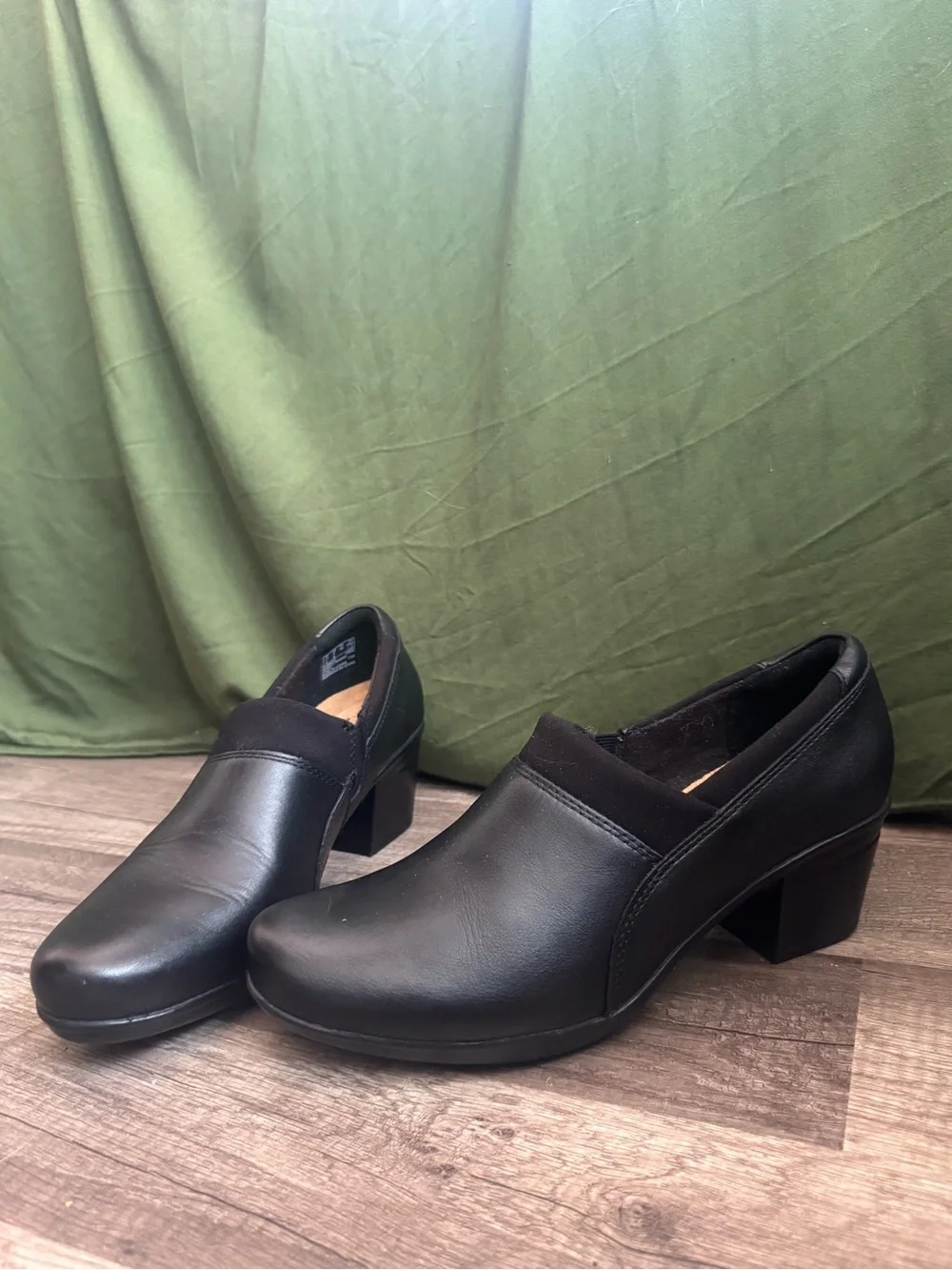 Clarks *like new
